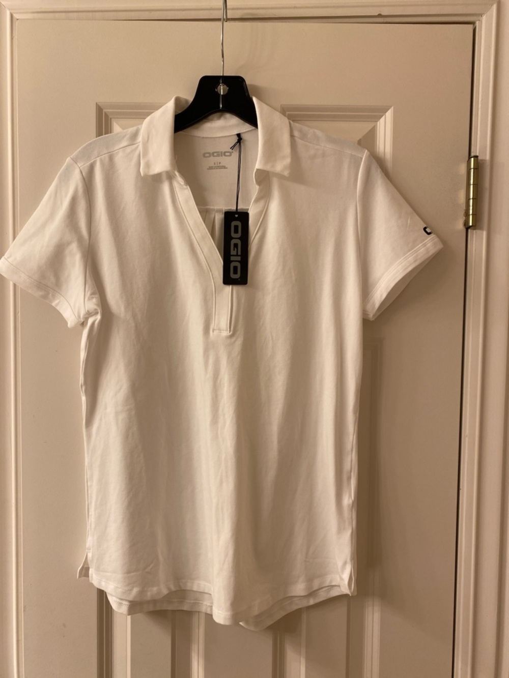 OGIO Women’s White Short-Sleeve Button-Down Polo Shirt